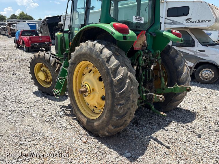 image for item YA3873 2004 John Deere 7320 MFWD tractor