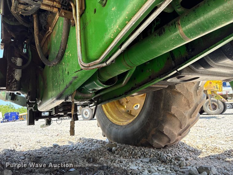 image for item YA3873 2004 John Deere 7320 MFWD tractor