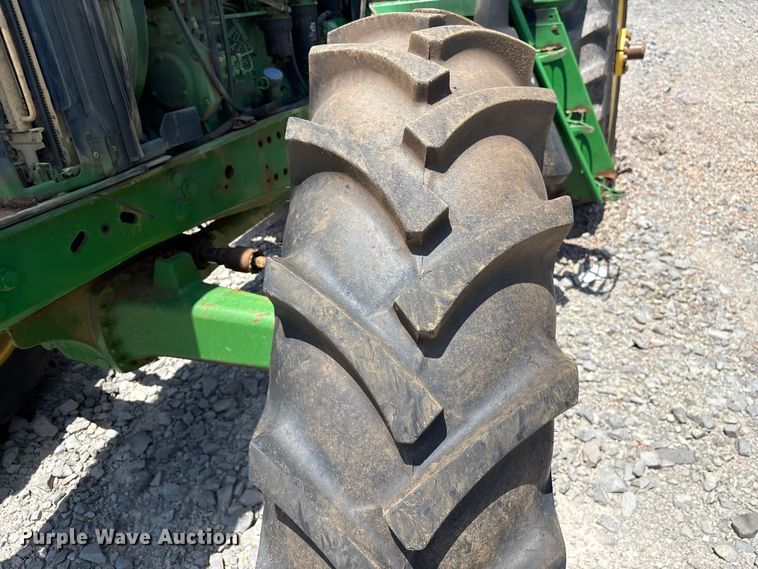 image for item YA3873 2004 John Deere 7320 MFWD tractor