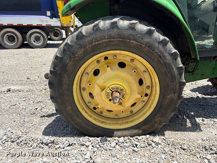 image for item YA3873 2004 John Deere 7320 MFWD tractor