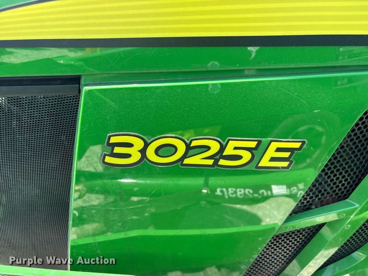 image for item YA3874 2023 John Deere 3025E MFWD tractor
