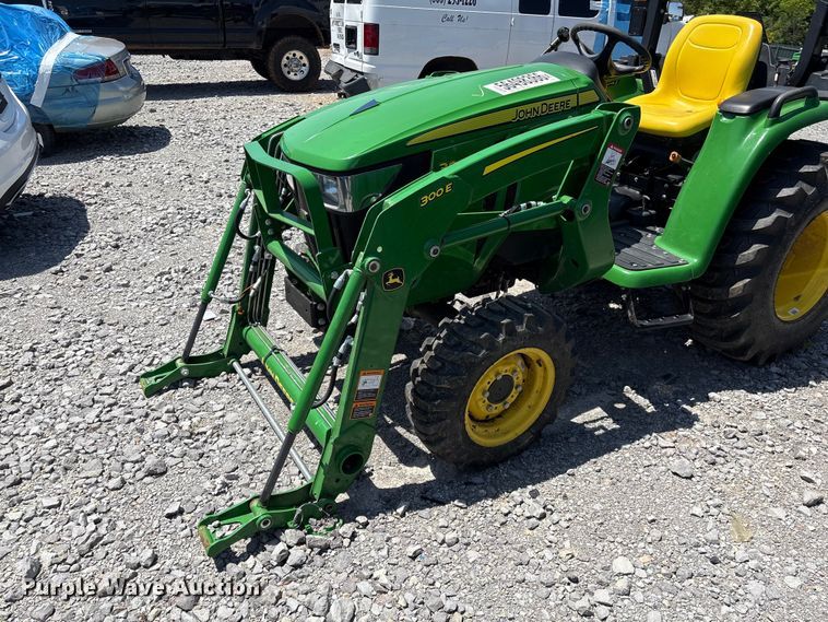 image for item YA3874 2023 John Deere 3025E MFWD tractor