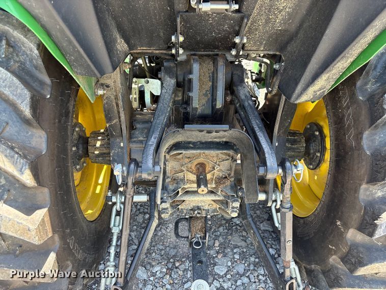 image for item YA3874 2023 John Deere 3025E MFWD tractor