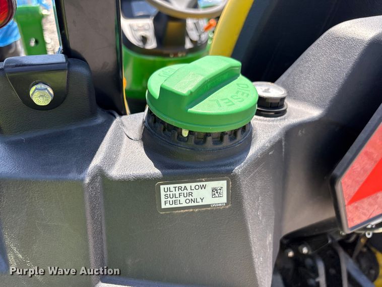image for item YA3874 2023 John Deere 3025E MFWD tractor