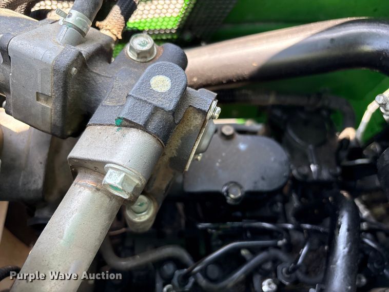image for item YA3874 2023 John Deere 3025E MFWD tractor