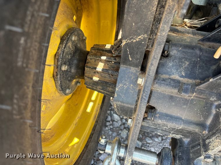 image for item YA3874 2023 John Deere 3025E MFWD tractor