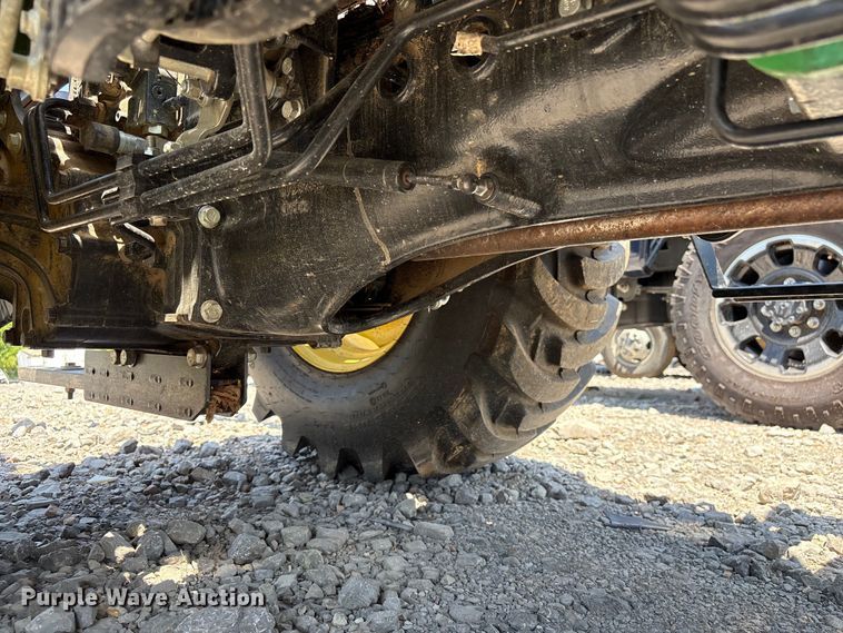 image for item YA3874 2023 John Deere 3025E MFWD tractor