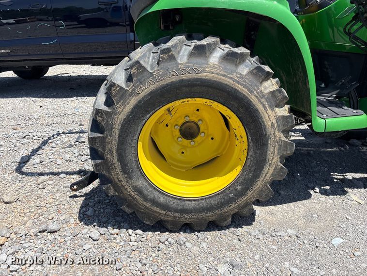 image for item YA3874 2023 John Deere 3025E MFWD tractor