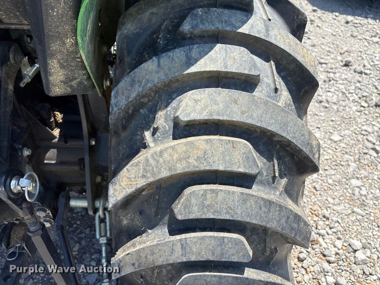 image for item YA3874 2023 John Deere 3025E MFWD tractor