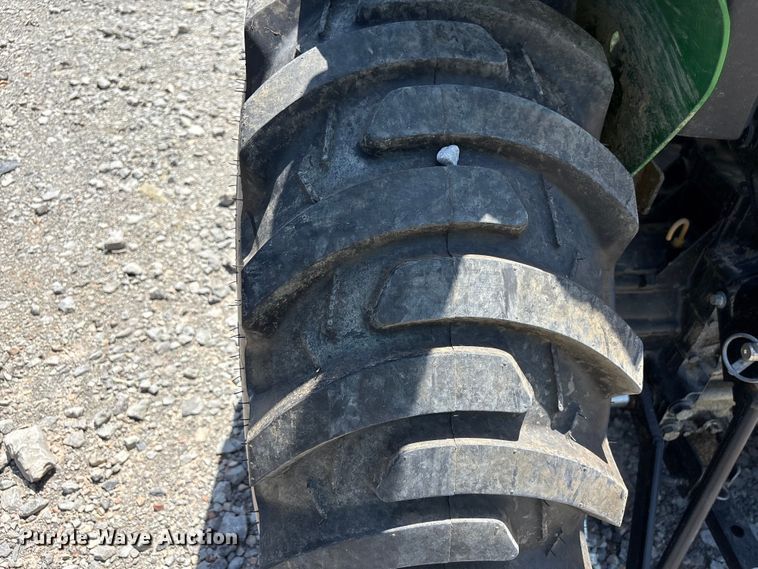 image for item YA3874 2023 John Deere 3025E MFWD tractor