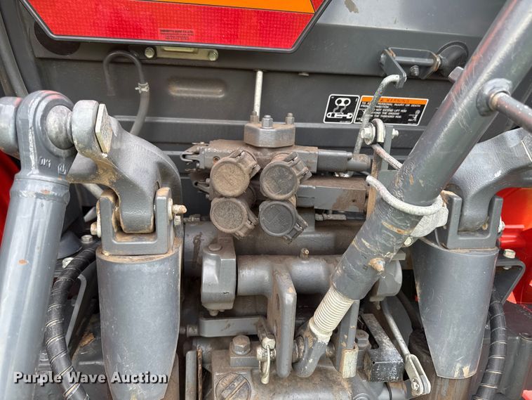 image for item YA3957 2021 Kubota M5-091 MFWD tractor