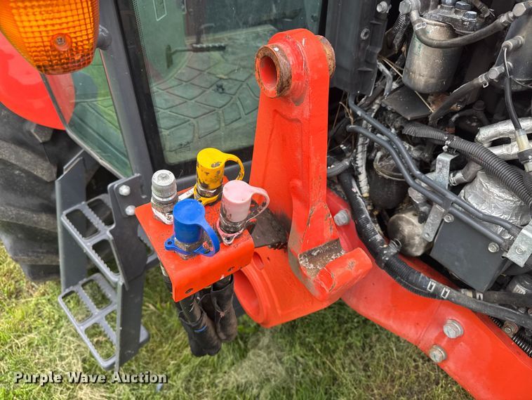 image for item YA3957 2021 Kubota M5-091 MFWD tractor