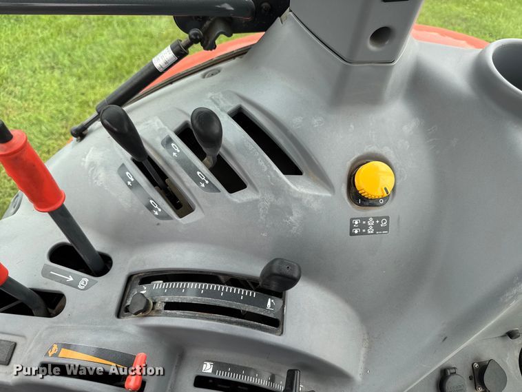 image for item YA3957 2021 Kubota M5-091 MFWD tractor