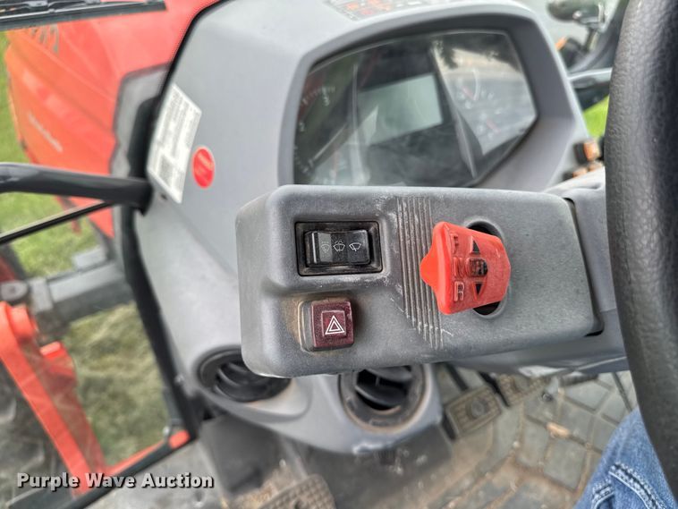 image for item YA3957 2021 Kubota M5-091 MFWD tractor