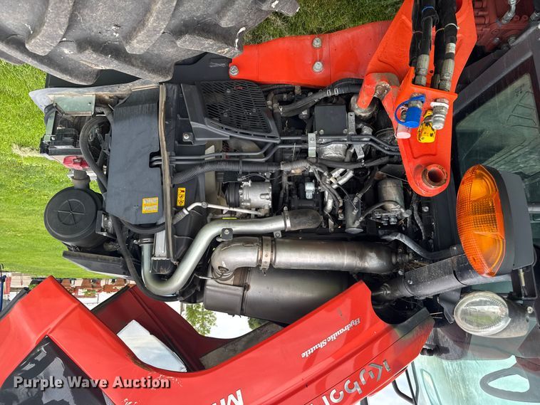 image for item YA3957 2021 Kubota M5-091 MFWD tractor