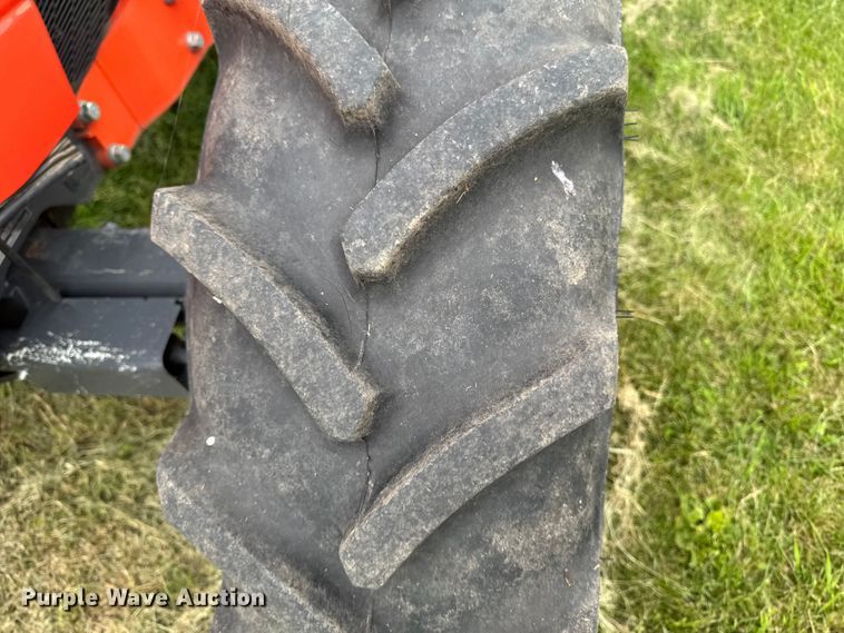 image for item YA3957 2021 Kubota M5-091 MFWD tractor