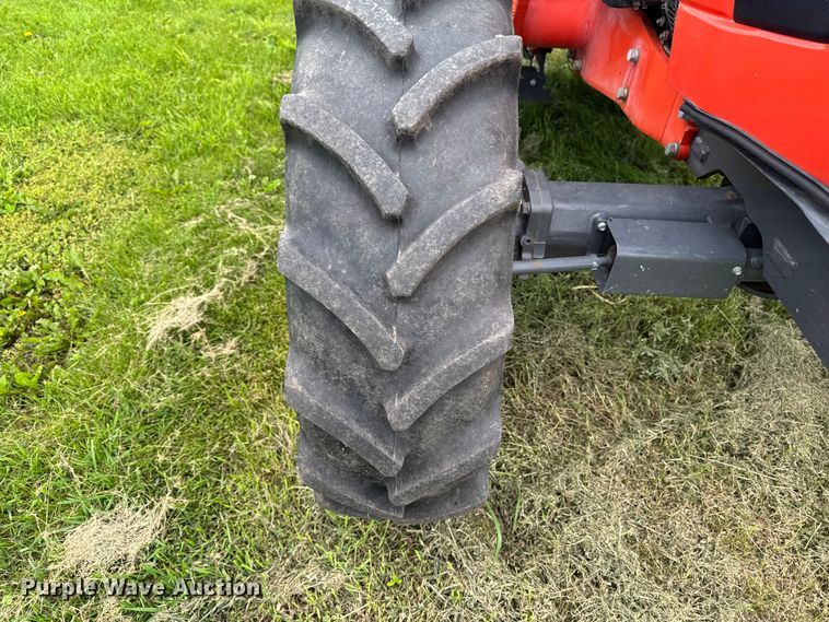 image for item YA3957 2021 Kubota M5-091 MFWD tractor