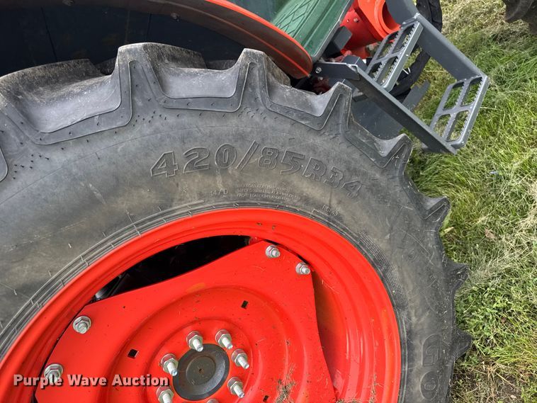 image for item YA3957 2021 Kubota M5-091 MFWD tractor