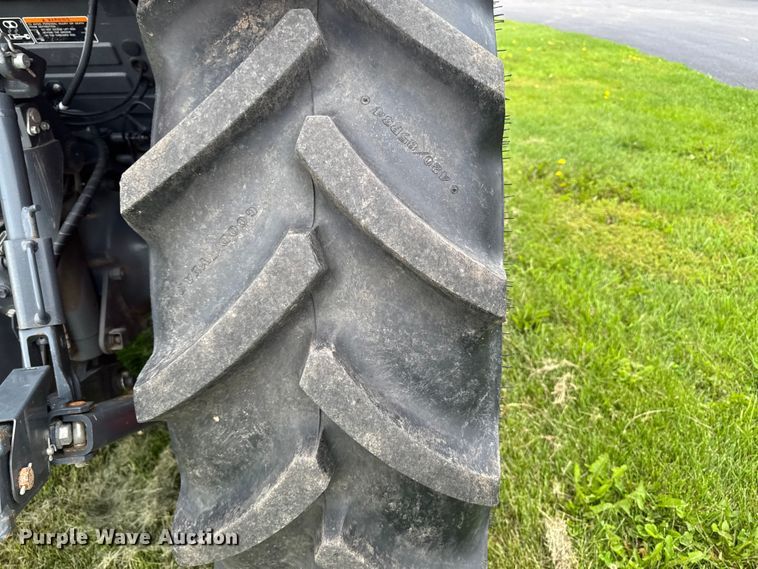 image for item YA3957 2021 Kubota M5-091 MFWD tractor