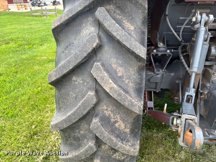 image for item YA3957 2021 Kubota M5-091 MFWD tractor