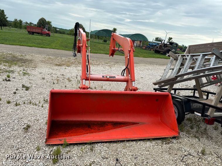 image for item YA3957 2021 Kubota M5-091 MFWD tractor