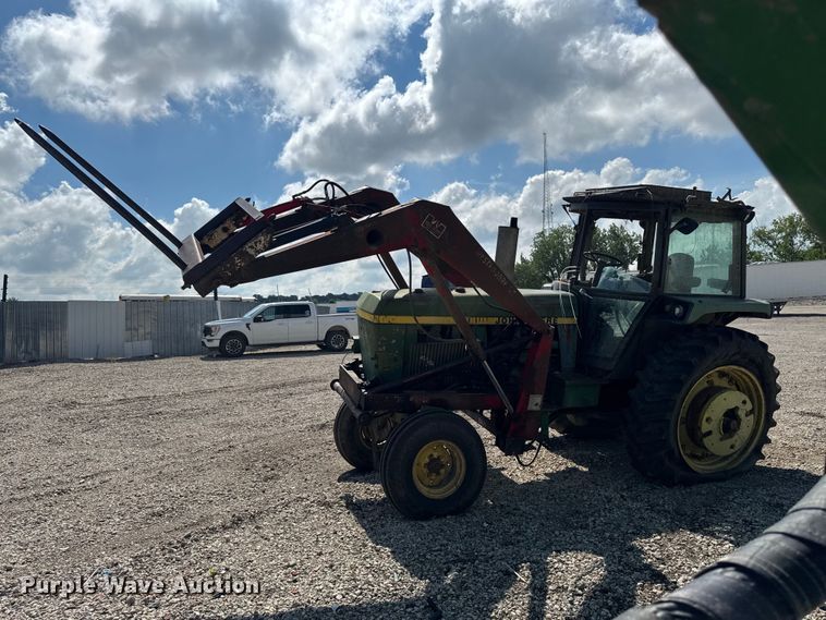 image for item YA3959 John Deere 4240 tractor