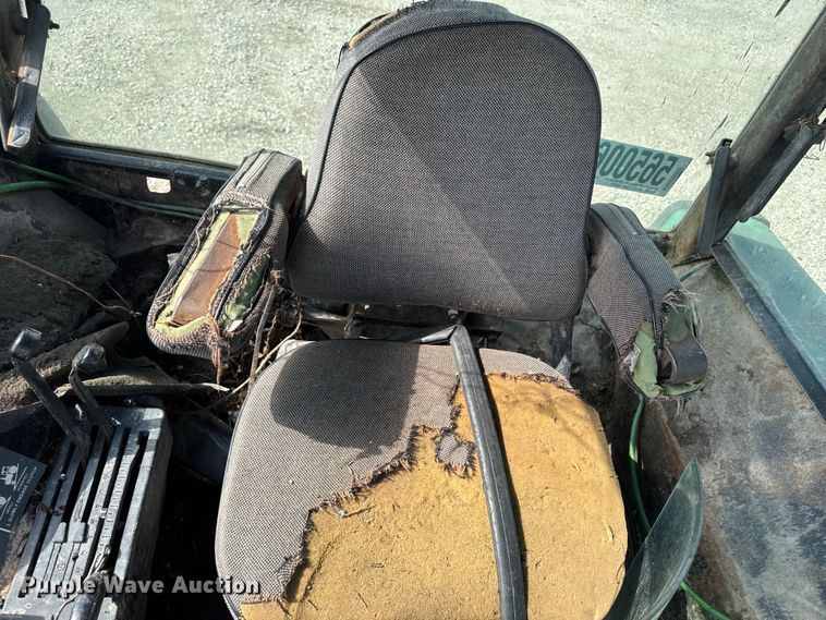 image for item YA3959 John Deere 4240 tractor