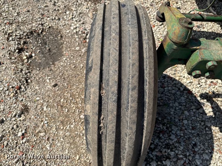 image for item YA3959 John Deere 4240 tractor
