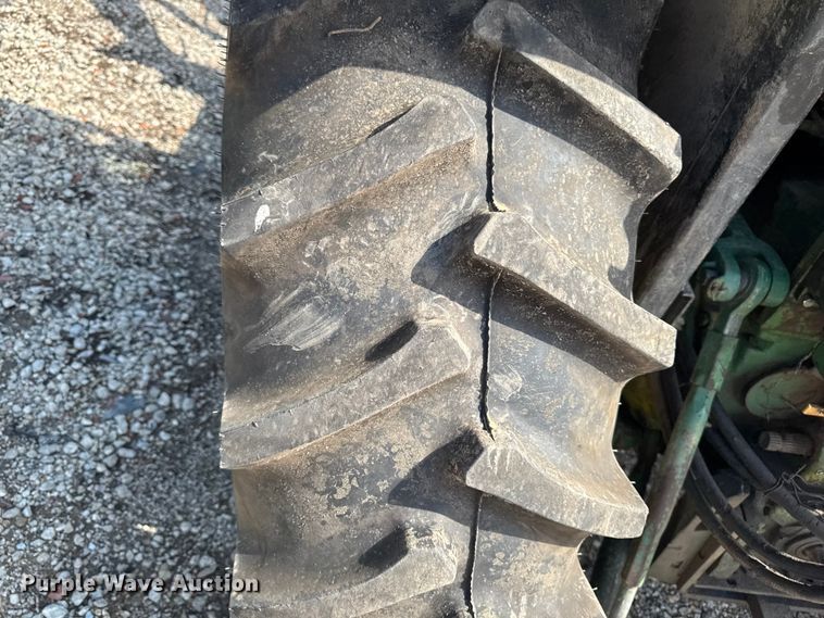image for item YA3959 John Deere 4240 tractor