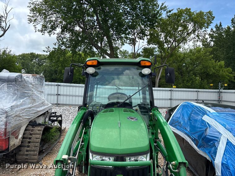 image for item YA3960 2014 John Deere 3046R MFWD tractor