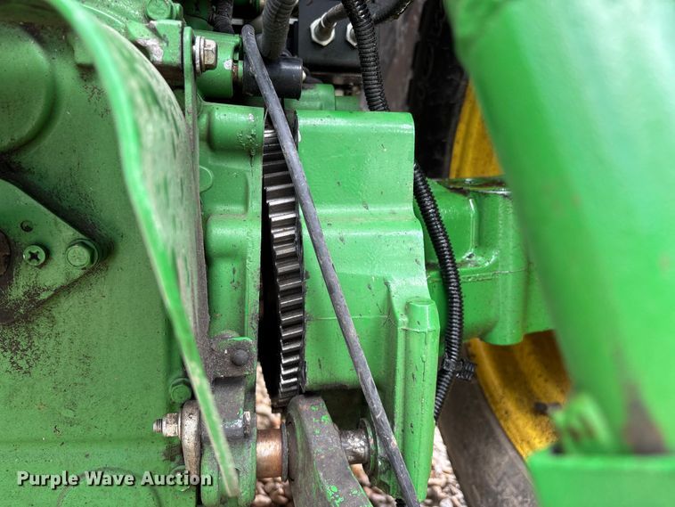 image for item YA3960 2014 John Deere 3046R MFWD tractor