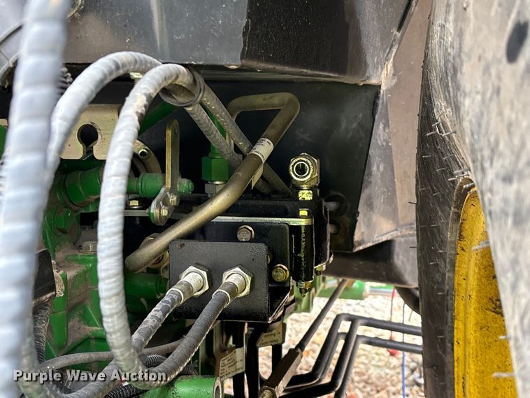image for item YA3960 2014 John Deere 3046R MFWD tractor