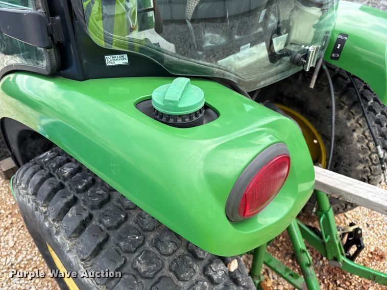 image for item YA3960 2014 John Deere 3046R MFWD tractor