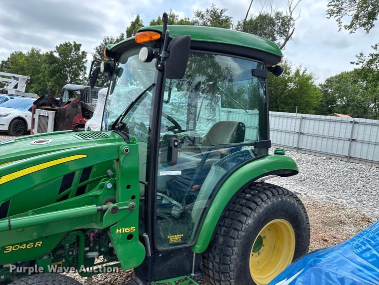 image for item YA3960 2014 John Deere 3046R MFWD tractor
