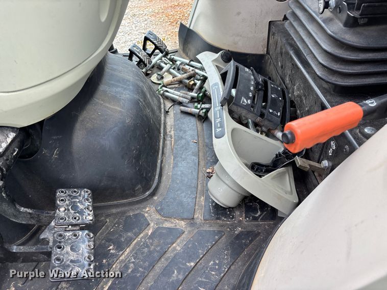 image for item YA3960 2014 John Deere 3046R MFWD tractor