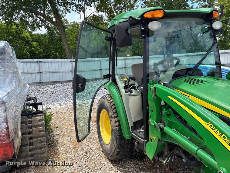 image for item YA3960 2014 John Deere 3046R MFWD tractor