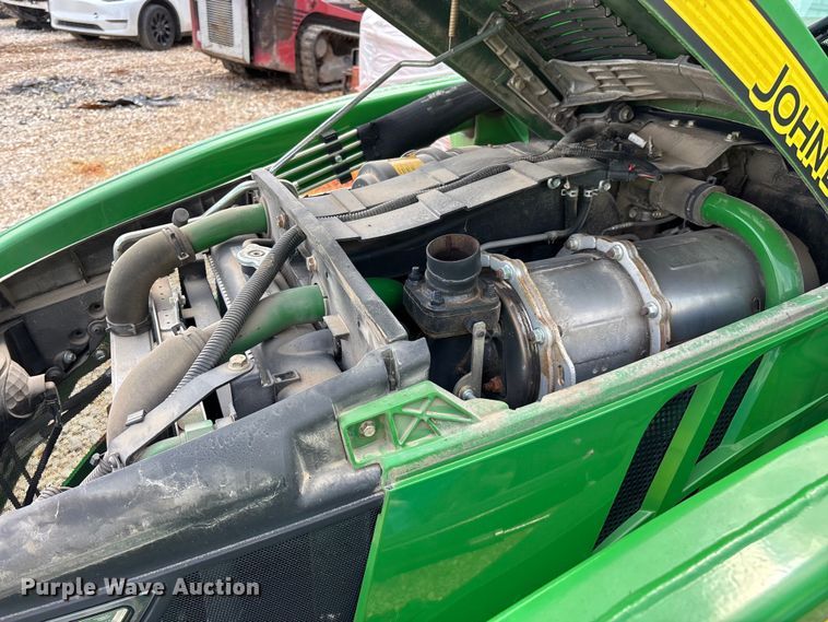 image for item YA3960 2014 John Deere 3046R MFWD tractor