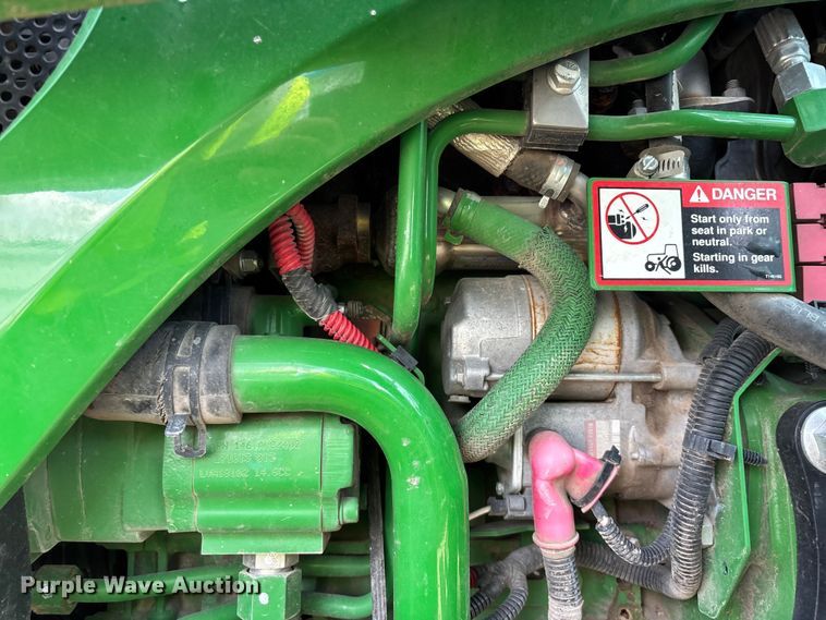 image for item YA3960 2014 John Deere 3046R MFWD tractor