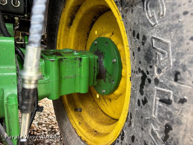 image for item YA3960 2014 John Deere 3046R MFWD tractor