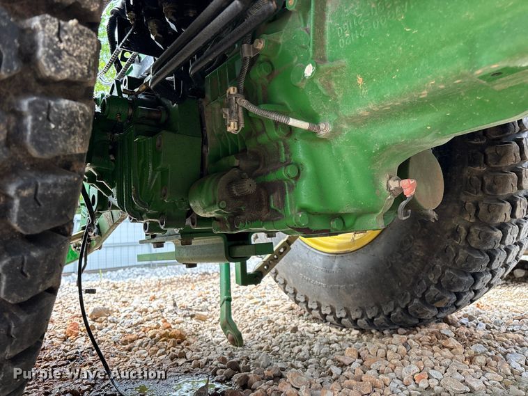 image for item YA3960 2014 John Deere 3046R MFWD tractor