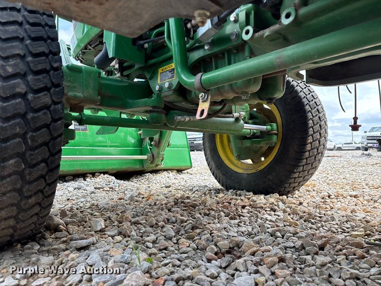 image for item YA3960 2014 John Deere 3046R MFWD tractor