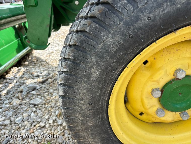 image for item YA3960 2014 John Deere 3046R MFWD tractor