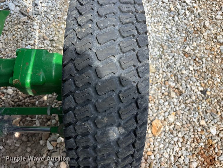 image for item YA3960 2014 John Deere 3046R MFWD tractor