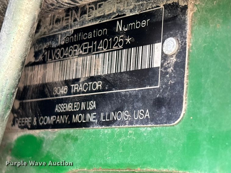 image for item YA3960 2014 John Deere 3046R MFWD tractor