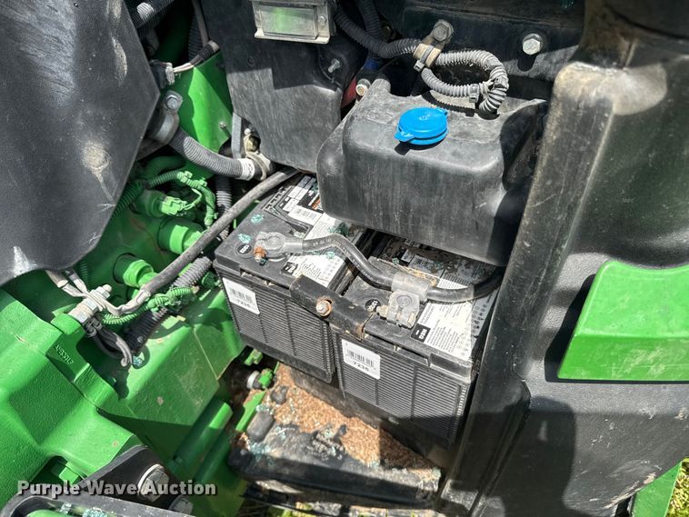 image for item YA3971 2014 John Deere 8360R MFWD tractor