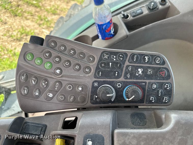 image for item YA3971 2014 John Deere 8360R MFWD tractor
