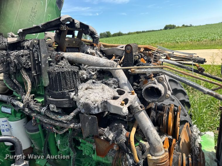 image for item YA3971 2014 John Deere 8360R MFWD tractor