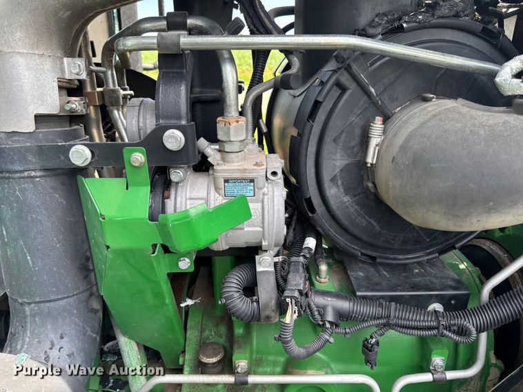image for item YA3971 2014 John Deere 8360R MFWD tractor