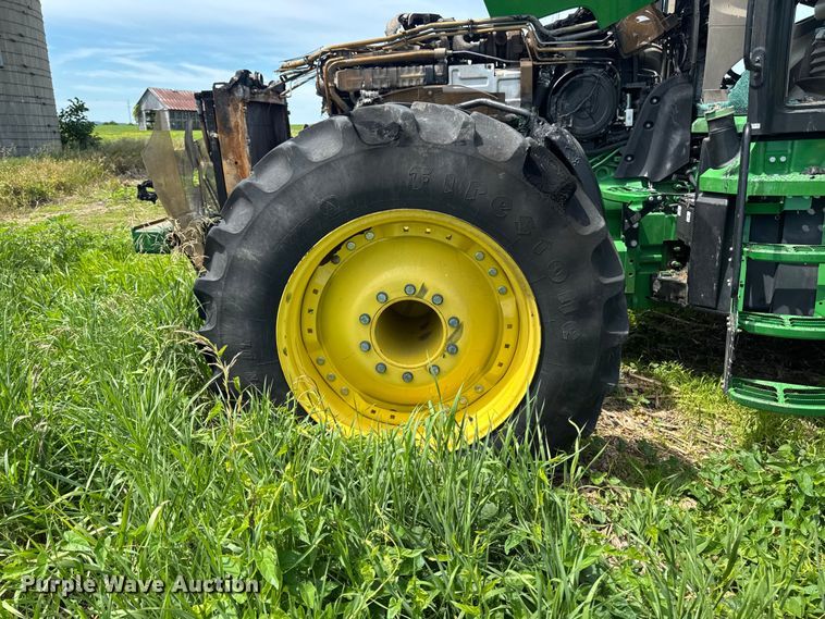 image for item YA3971 2014 John Deere 8360R MFWD tractor
