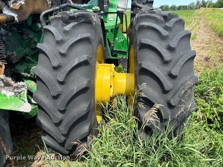 image for item YA3971 2014 John Deere 8360R MFWD tractor